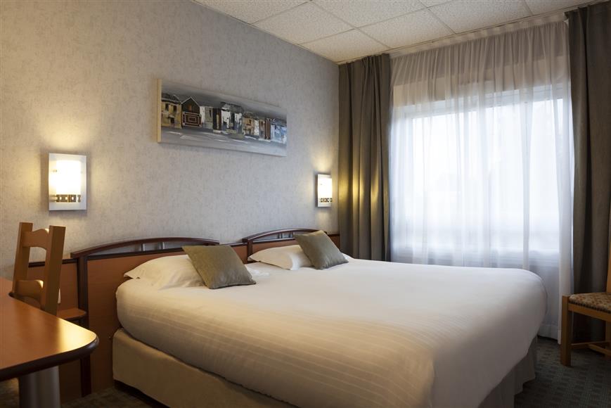Chambre Triple Familiale (Hotel)